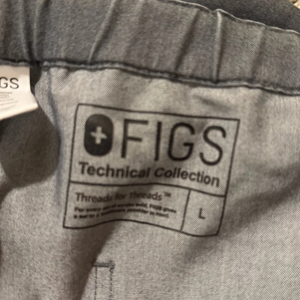 Figs Men’s Pisco Scrub Pants | Large | Graphite